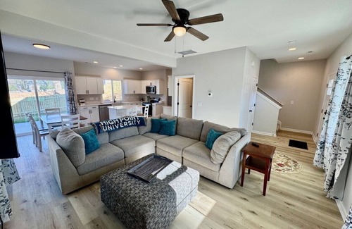 High Point Casa | New House! Close to HPU & HPMKT