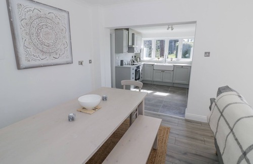 Weston under Wetherley Cabaña | NEW HOUSE FARM, pet friendly, character holiday cottage in Cubbington