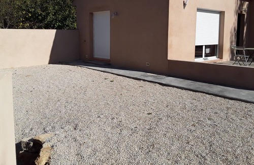 Cuges-les-Pins Casa | Nueva casa ubicada en Cuges les pins a 10 minutos del circuito Castellet