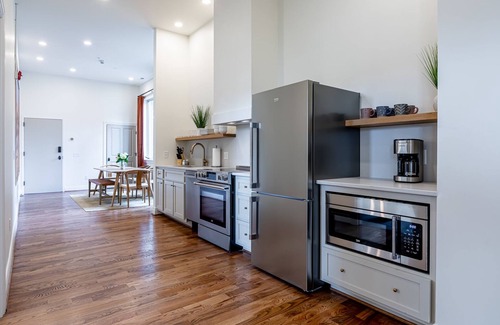 Germantown Condominio | New! House of Hudson two miles from Downtown Nash