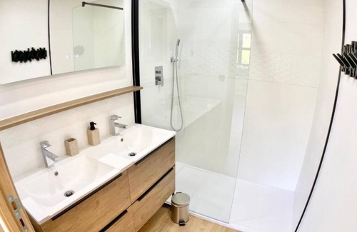 Estanove Casa | New house Ovalie Montpellier near Stade de Rugby