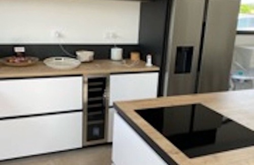 Vaux-sur-Mer Casa | New house with heated swimming pool for 8 to 10 people, quiet area