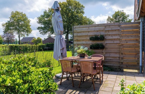 Hellendoorn Casa | New house with large garden and conservatory