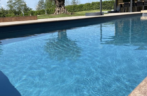 Lecelles Casa | New! In my bubble room bubble and spa