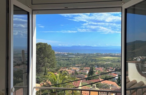 El Mas Fumats Villa | Nuevo.Increíbles vistas al mar, cerca de Cadaqués, con piscina, para 8/12 pers.