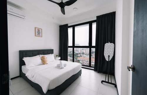 George Town Apartamento | NEW Infinity Pool 3 Bedrooms 2 Carparks
