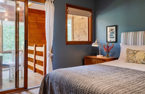 Lenox Dale Casa | New! Inspired Country Retreat in Lenox Sleeps 8