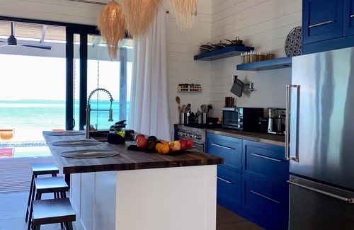 Tar Bay Casa | New IslandChicBeach Home! StunningViews-Pool-OutdoorKitchen-Reef-mini bballCourt