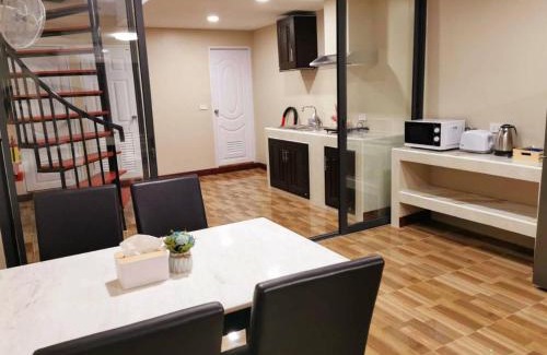 Ratchathewi Casa | NEW! KG home 3 Bedrooms/Free Wi-Fi