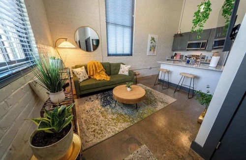 Buchanan Apartamento | New King Bed Apartment: Brewery| River| Downtown
