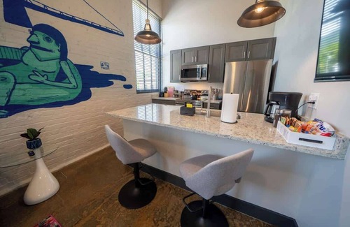 Buchanan Apartamento | New King Bed Apartment: Brewery| River| Downtown