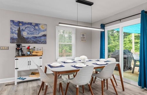 Terrell Casa | New Lakefront Getaway on Lake Norman