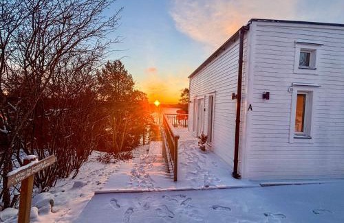 Upplands-Bro Municipality Villa | New lakehouse - amazing sea view and private pier!
