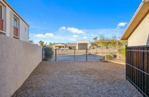 Lake Havasu City Casa | NEW Lakeside Hideaway Spa Game Room Firepit