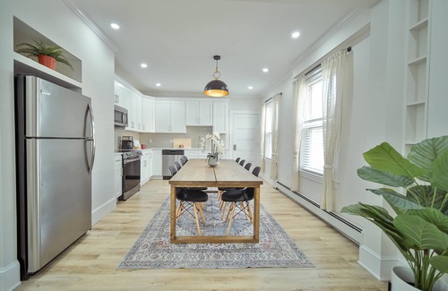 Fields Corner West Casa | New-Large 2Story mins from Train DowntownConvention BeachFenway FreePrkg