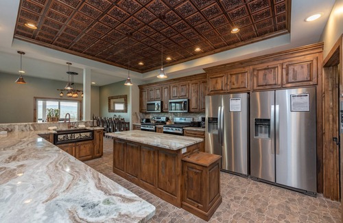 Waterfront Greens Casa | New! Lazy Creek: Lake Access, Dogs Welcome, Pool, Lazy River!