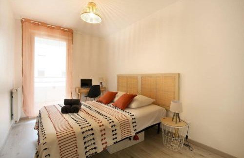 Fontaine Lestang-Bagatelle-Papus-Tabar-Bordelongue Apartamento | NEW-Le Patio St Cyprien - Parking - Terrasse - Netflix