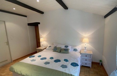 Villefranche-de-Lonchat Casa | NEW LISTING!! Beautiful house with heated pool and stunning uninterrupted views