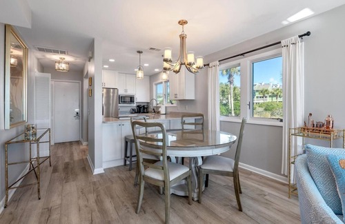 Isle of Palms Condominio | New Listing! - 11A Mariners Walk - Ocean Front