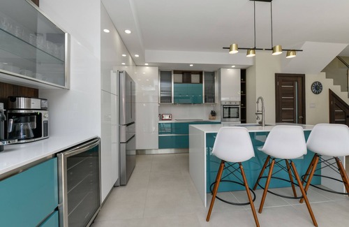 Esmeralda Casa | New Listing: 3-BDR/3.5BATH house with WiFi, AC, private pool and beach supplies