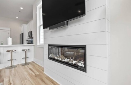 Carolina Beach Villa | NEW LISTING! A Treasure to Sea (4-Bedroom Villa)