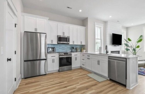 Carolina Beach Villa | NEW LISTING! A Treasure to Sea (4-Bedroom Villa)