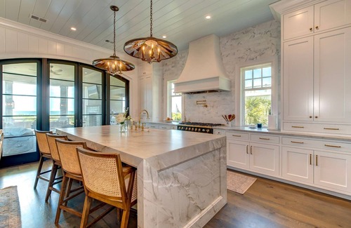Isle of Palms Casa | New Listing! Ask about discounts! 3900 Palm Blvd. Oceanfront 5 bd, pool/hot tub, elevator