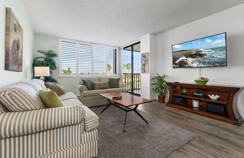 Isla del Sol Condominio | New Listing! Bahia L-503|1BD|1.5BA