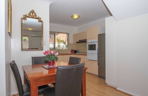Mount Lawley Casa | New Listing - Best Location Leederville Townhouse