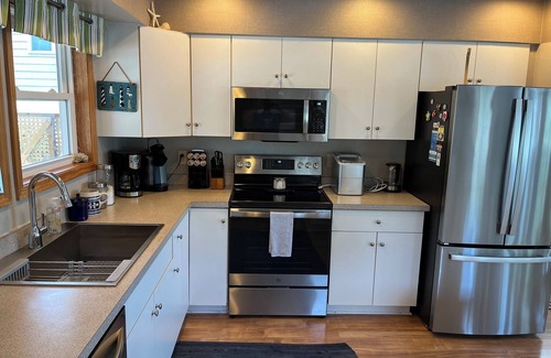 Colington Harbour Cabaña | NEW LISTING: Breathtaking Waterfront Views w/ Private Dock