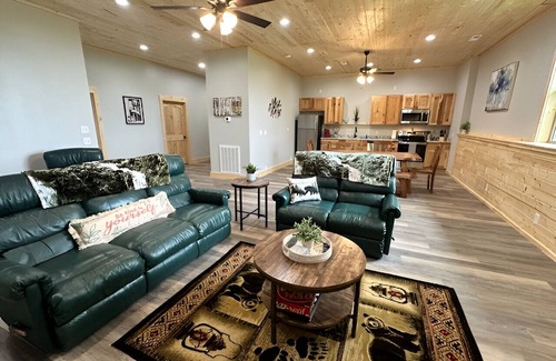 Caton Casa | NEW LISTING! BRAND NEW with 2 beds/2 baths - Spacious, Mountain Views, Central