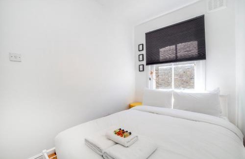 Herne Hill Apartamento | New Listing! Calming 2BR near park, Herne Hill