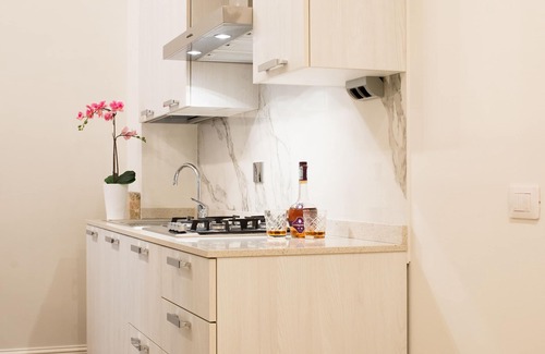 Santa Maria Novella Apartamento | NEW Listing, Casanova Lux Ground Floor Apt