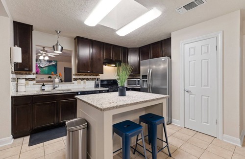 North San Antonio - SAT Casa | New Listing! Castle Hills Gem - Sleeps-14 - Game Room - Hot Tub - Best Location!