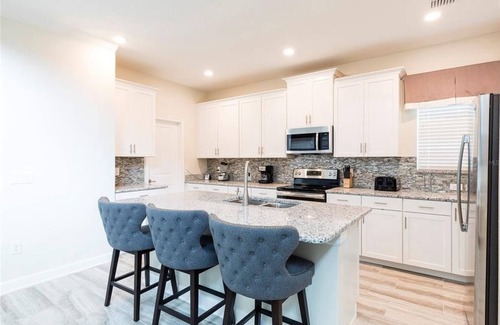 Davenport Casa | New Listing! Champions Gate Resort, 10mi to Disney & 21mi to Universal - FS383825