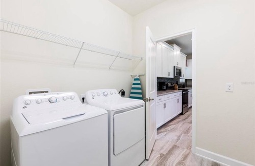 Davenport Casa | New Listing! Champions Gate Resort, 10mi to Disney & 21mi to Universal - FS383825