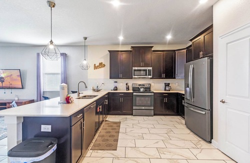Davenport Casa | New Listing! Champions Gate Resort, 10mi to Disney & 21mi to Universal - FS377434