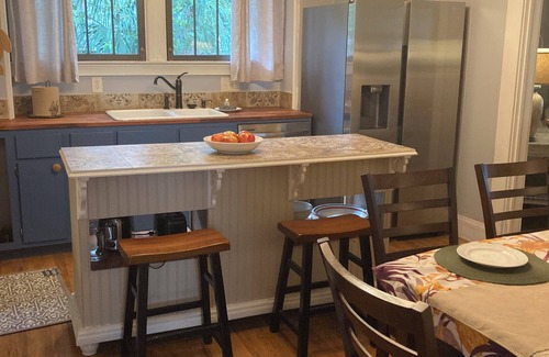 Gulfport Cabaña | NEW LISTING! Charming, newly renovated beach cottage gem. Snowbird discount!