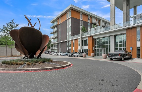 Addison Condominio | NEW LISTING! Cozy Condo Nature,Park &LakeView by RedAwning
