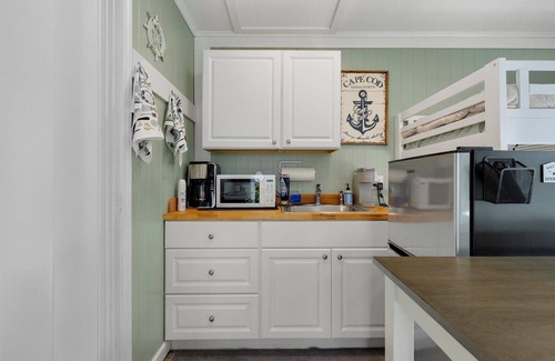 Hyannis Apartamento | [New Listing] Cozy Studio near the Beach and Main Street - Captain Gosnold - 18C