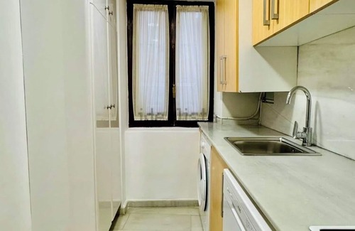 Ciutat Vella Apartamento | NEW Listing Flat Stiyled 1-bedroom apartment with AC, WiFi in Center València