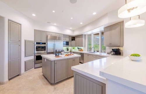 Pinnacle Peak Heights Casa | *New Listing* HÓZHÓ View House Estate at Lost Canyon