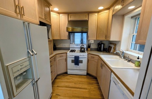 Bigfork Casa | New Listing! Lake Front Retreat on Flathead