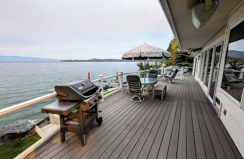 Bigfork Casa | New Listing! Lake Front Retreat on Flathead