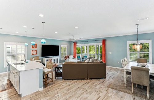 Ono Island Casa | New Listing! |Lost Key Villa |Private Beach Club |Free Golf |Tennis |Two community pools