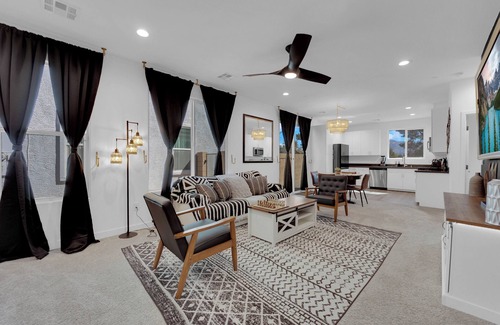 Las Vegas Casa | New Listing Luxury Modern 2 Story-5 Bedroom