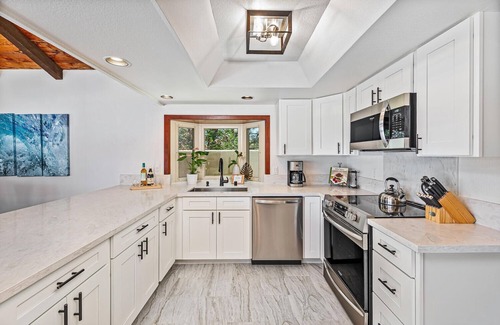 Hawaii Kai Casa | * 10% de descuento en estadías durante ahora-6/14 * Nani Wai Beautiful 5br Marina Front w / piscina privada!
