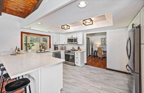 Hawaii Kai Casa | * 10% de descuento en estadías durante ahora-6/14 * Nani Wai Beautiful 5br Marina Front w / piscina privada!
