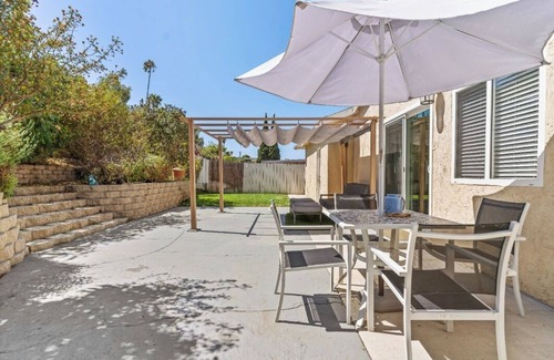 Lemon Grove Casa | NEW listing! Modern Getaway with Private Backyard