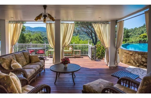 Fairfax Casa | NEW LISTING - Mountain View Estate